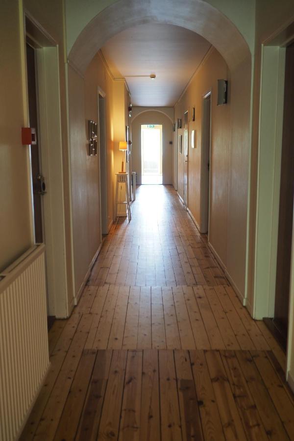 Brukshotellet Oeland - Vandrarhem Degerhamn Exterior foto